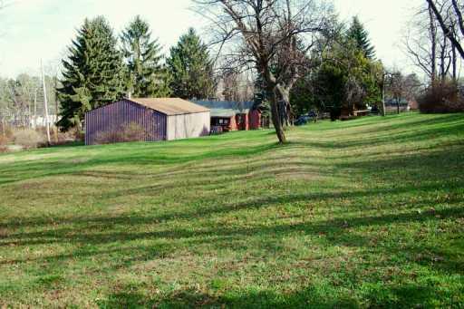 2427 Rochester Road Franklin Park, PA 15143 - Photo 6 of 7 Gallery Image 6