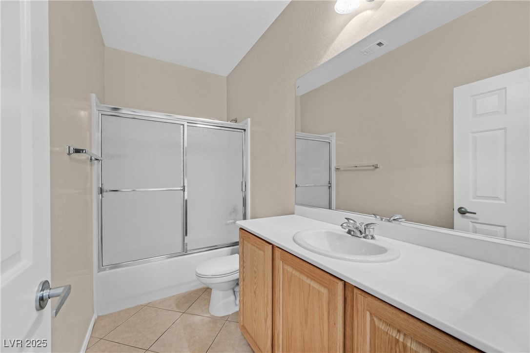 2407 Jada Drive Henderson, NV 89044 - Photo 7 of 42 Guest bathroom