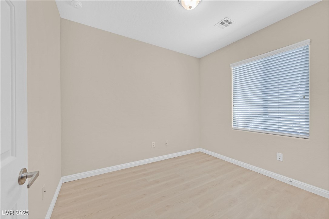 2407 Jada Drive Henderson, NV 89044 - Photo 10 of 42 Bedroom 1