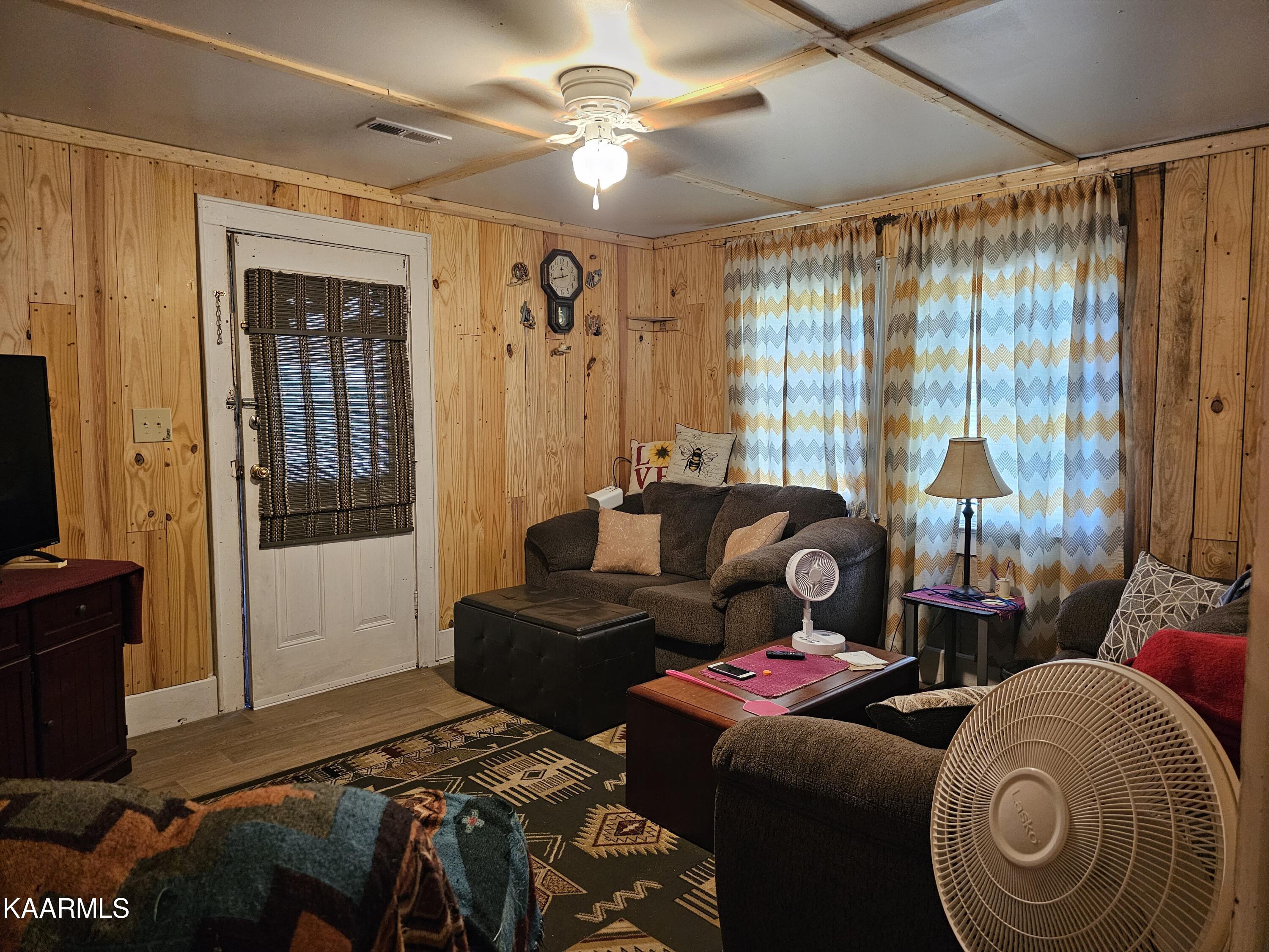 114 Collins Road Jonesville, VA 24263 - Photo 12 of 34 20230710_135444