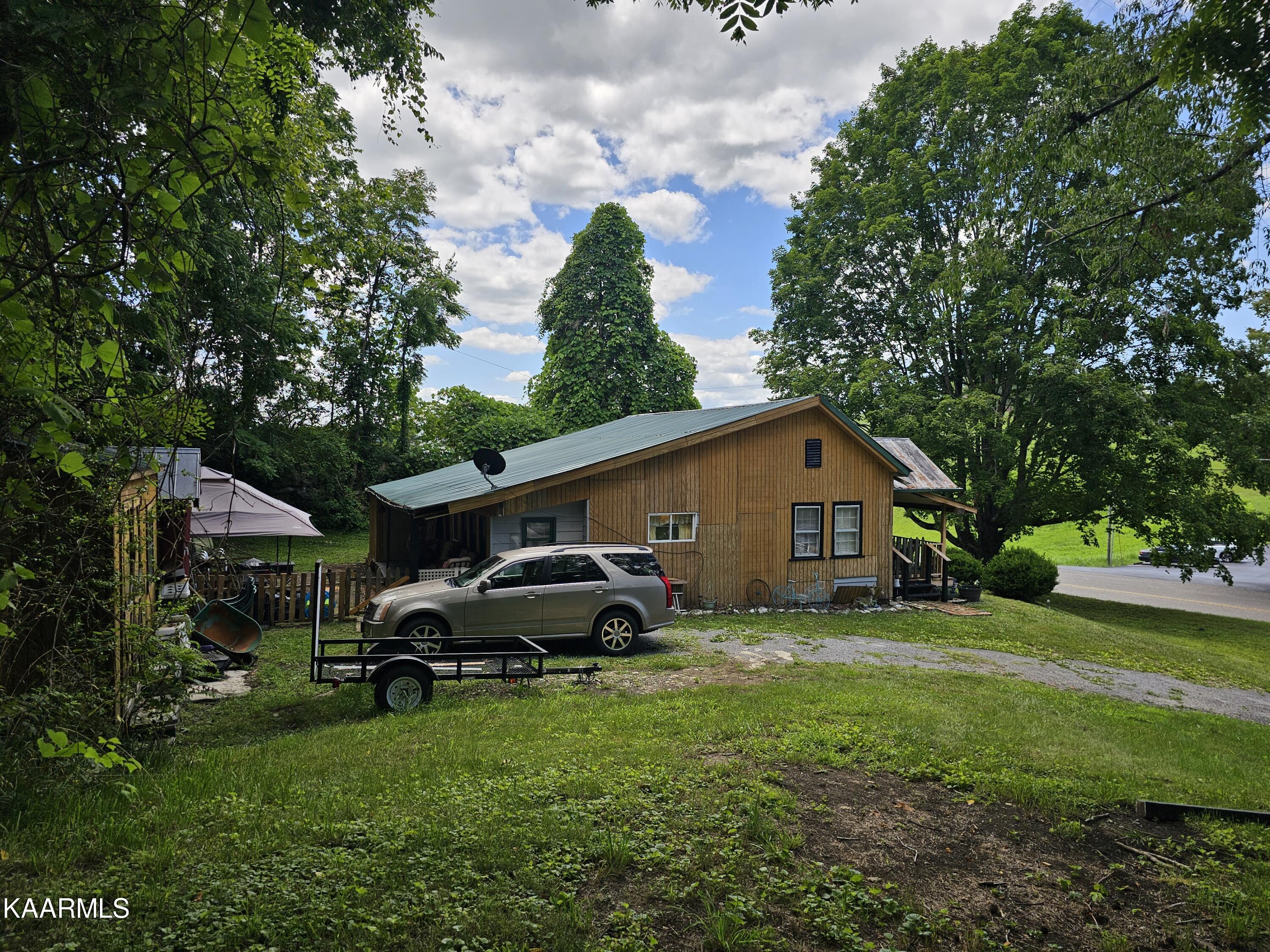 114 Collins Road Jonesville, VA 24263 - Photo 4 of 34 20230710_140435