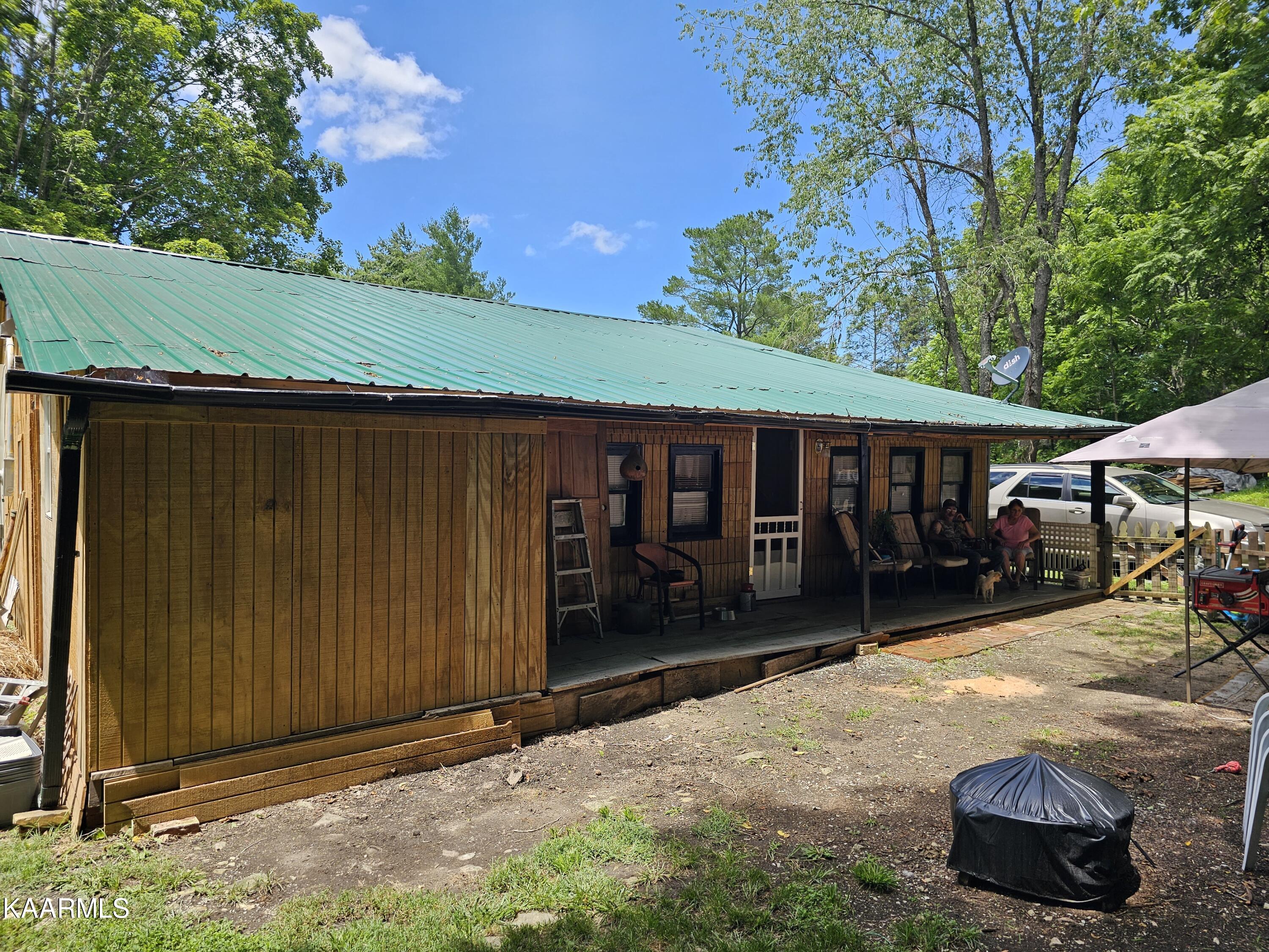 114 Collins Road Jonesville, VA 24263 - Photo 6 of 34 20230710_140027