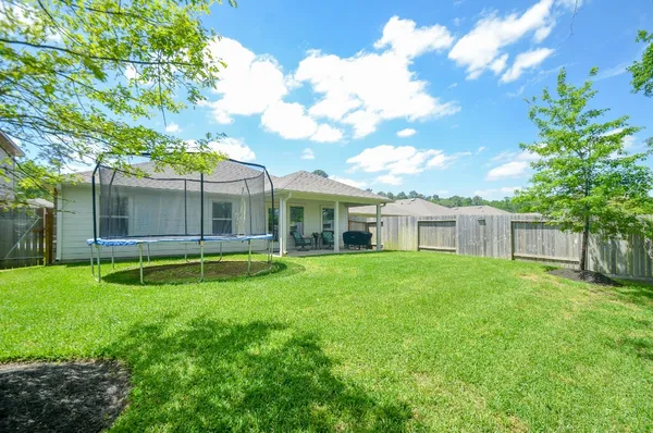 $305,000 | 3810 Willow Valley, Conroe, TX 77301