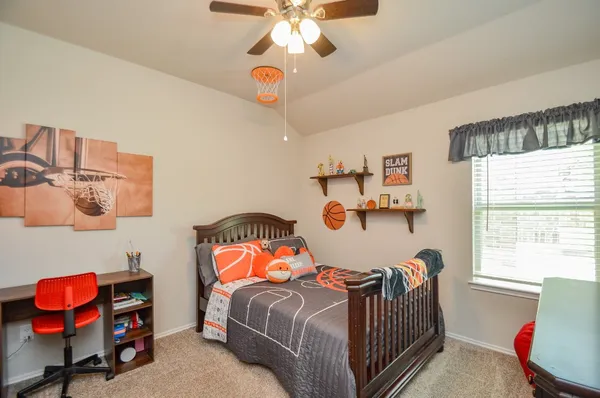 $305,000 | 3810 Willow Valley, Conroe, TX 77301