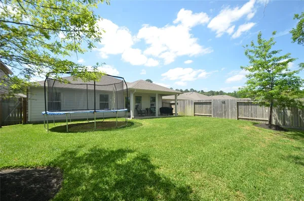 $305,000 | 3810 Willow Valley, Conroe, TX 77301