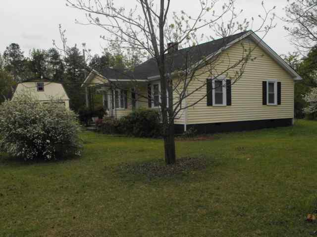2255 Cannon Bottom Road Belton, SC 29627 - Photo 2 of 14