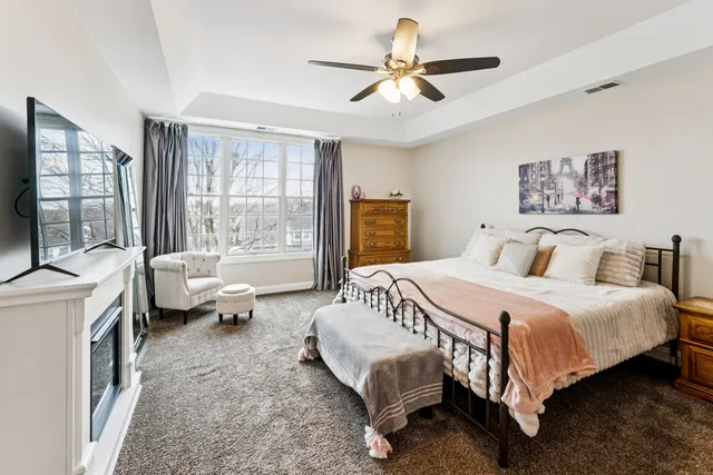 $615,000 | 5 Illinois Avenue, Schaumburg, IL 60193