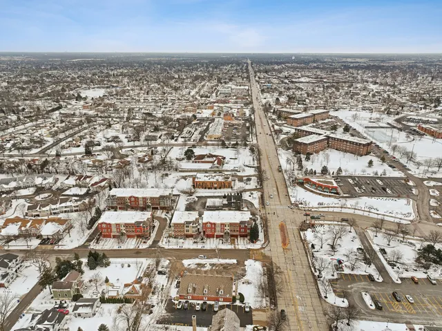 $615,000 | 5 Illinois Avenue, Schaumburg, IL 60193