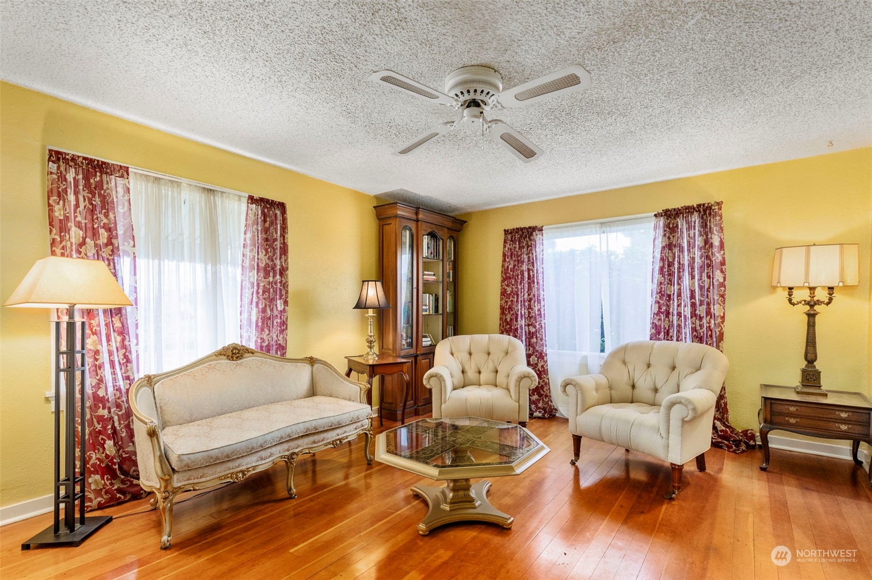 1745 4th Street Bremerton, WA 98337 - Photo 5 of 29 a living room with furniture and wooden floor