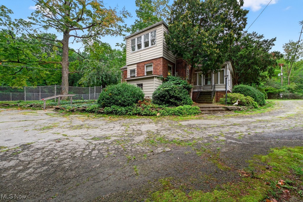 27511 White Road Wickliffe, OH 44092 - Photo 29 of 31 Gallery Image 29