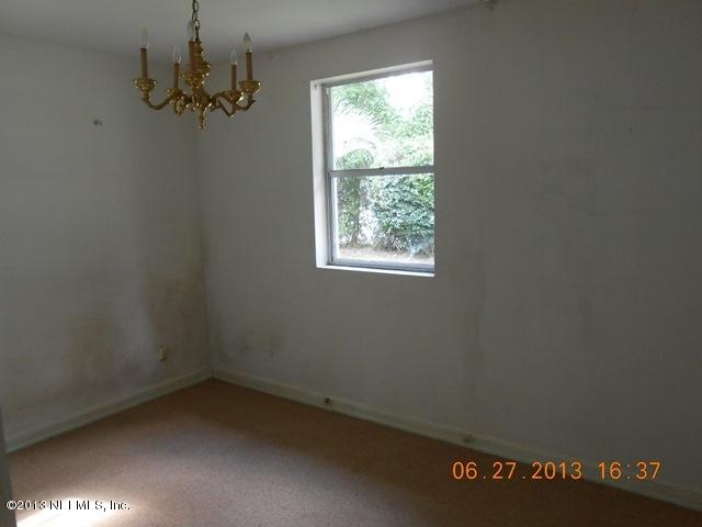 3544 Welaka Road Jacksonville, FL 32207 - Photo 2 of 11 dining