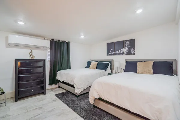 $2,495 | 1942 West Indianola Avenue, Phoenix, AZ 85015