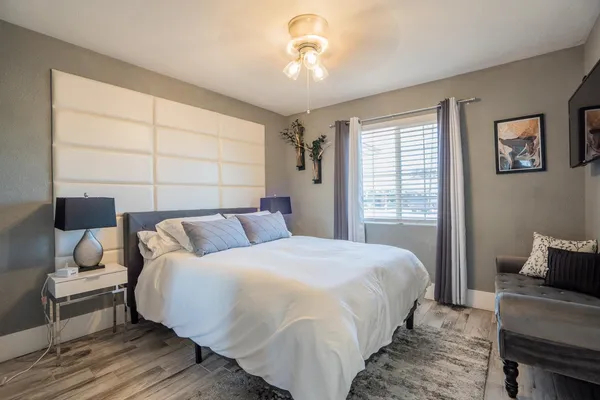 $2,495 | 1942 West Indianola Avenue, Phoenix, AZ 85015