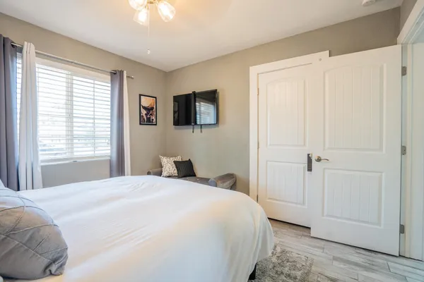 $2,495 | 1942 West Indianola Avenue, Phoenix, AZ 85015