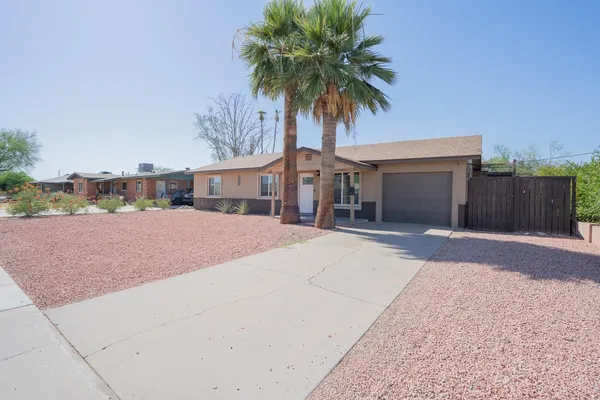 $2,495 | 1942 West Indianola Avenue, Phoenix, AZ 85015