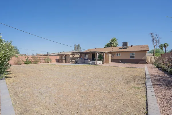 $2,495 | 1942 West Indianola Avenue, Phoenix, AZ 85015