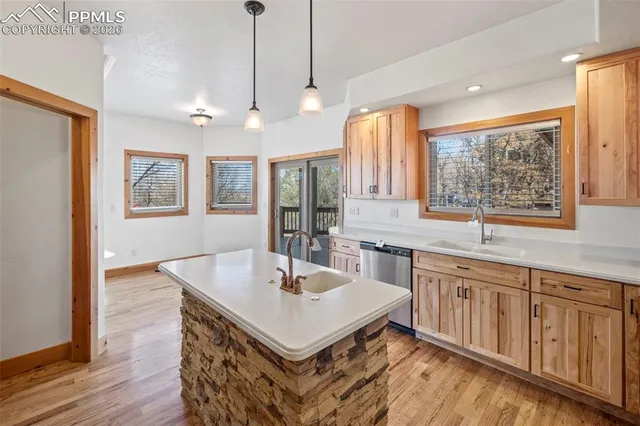 $751,900 | 733 Orion Drive, Colorado Springs, CO 80906