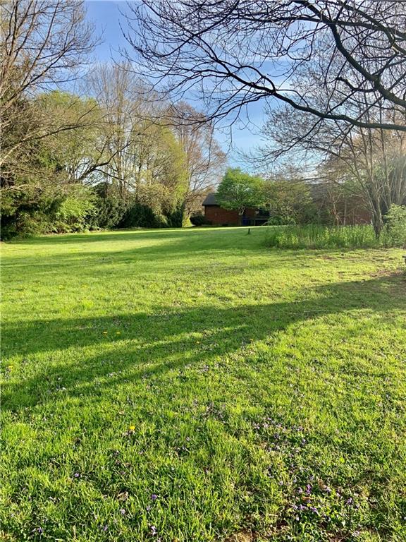 445 Freeport Road Butler, PA 16002 - Photo 4 of 14