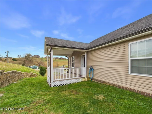 $310,000 | 156 Stonefield Drive, Harrogate, TN 37752