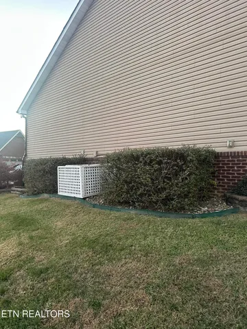 $310,000 | 156 Stonefield Drive, Harrogate, TN 37752