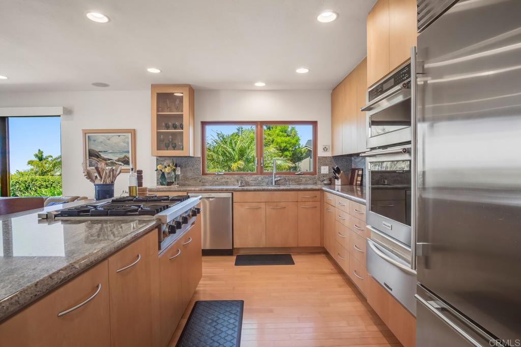 7205 Daffodil Place Carlsbad, CA 92011 - Photo 14 of 52