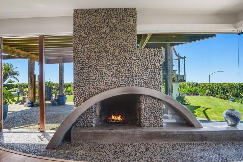7205 Daffodil Place Carlsbad, CA 92011 - Photo 17 of 52