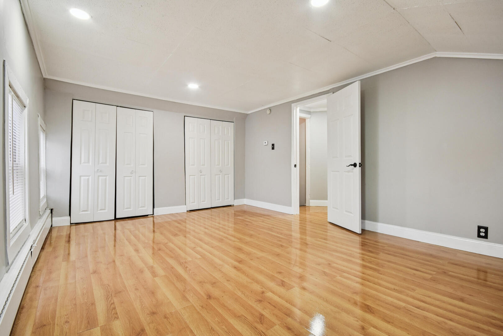 8745 43rd Street Lyons, IL 60534 - Photo 14 of 33