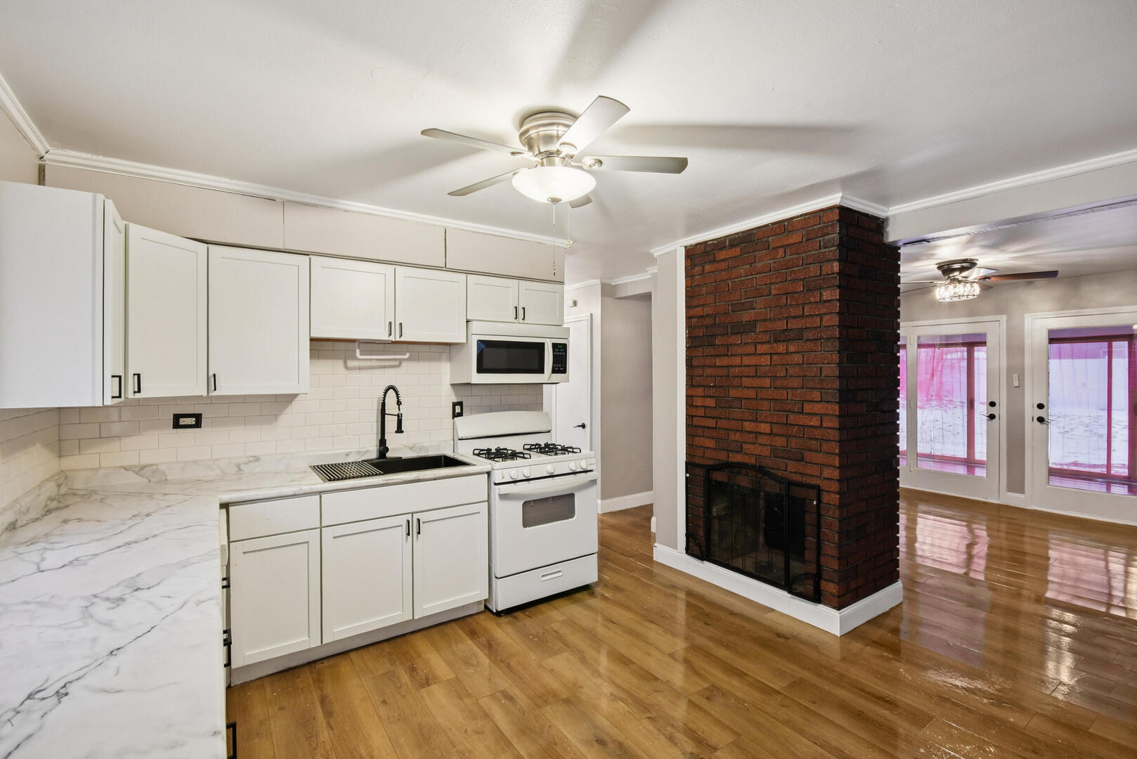 8745 43rd Street Lyons, IL 60534 - Photo 10 of 33