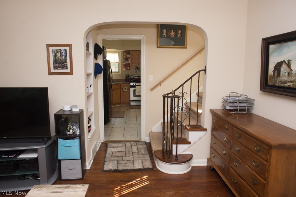 3701 Strandhill Road Shaker Heights, OH 44122 - Photo 6 of 29 Gallery Image 6