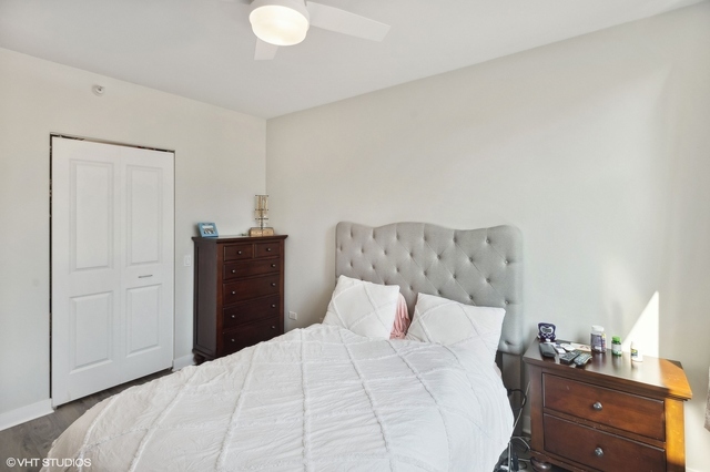200 North Jefferson Street, Unit 1307 Chicago, IL 60661 - Photo 9 of 17
