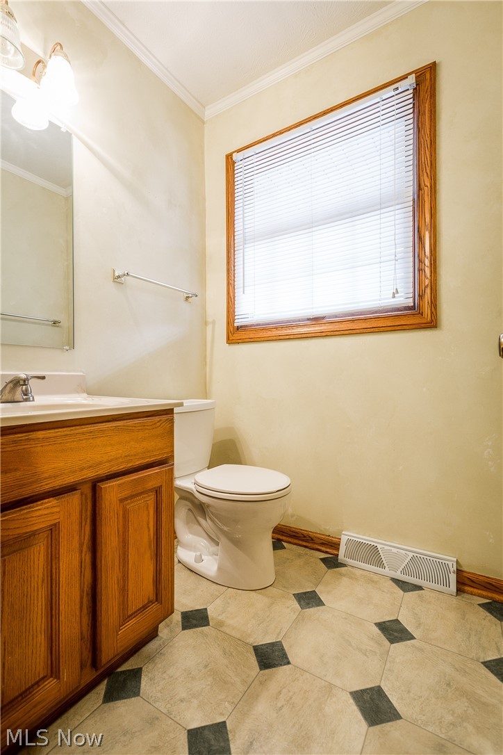 5045 Johnnycake Ridge Northeast Canton, OH 44705 - Photo 25 of 35 Half Bath
