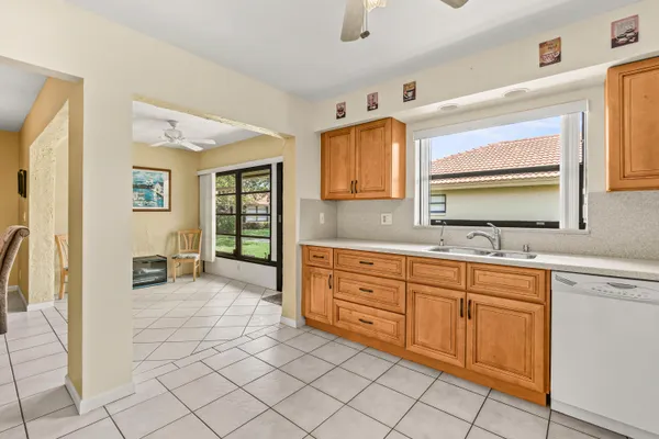 $270,000 | 4625 Rosewood Tree Court, Unit A, Boynton Beach, FL 33436