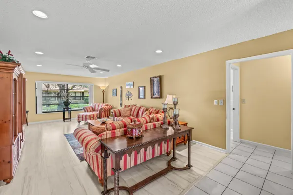 $270,000 | 4625 Rosewood Tree Court, Unit A, Boynton Beach, FL 33436