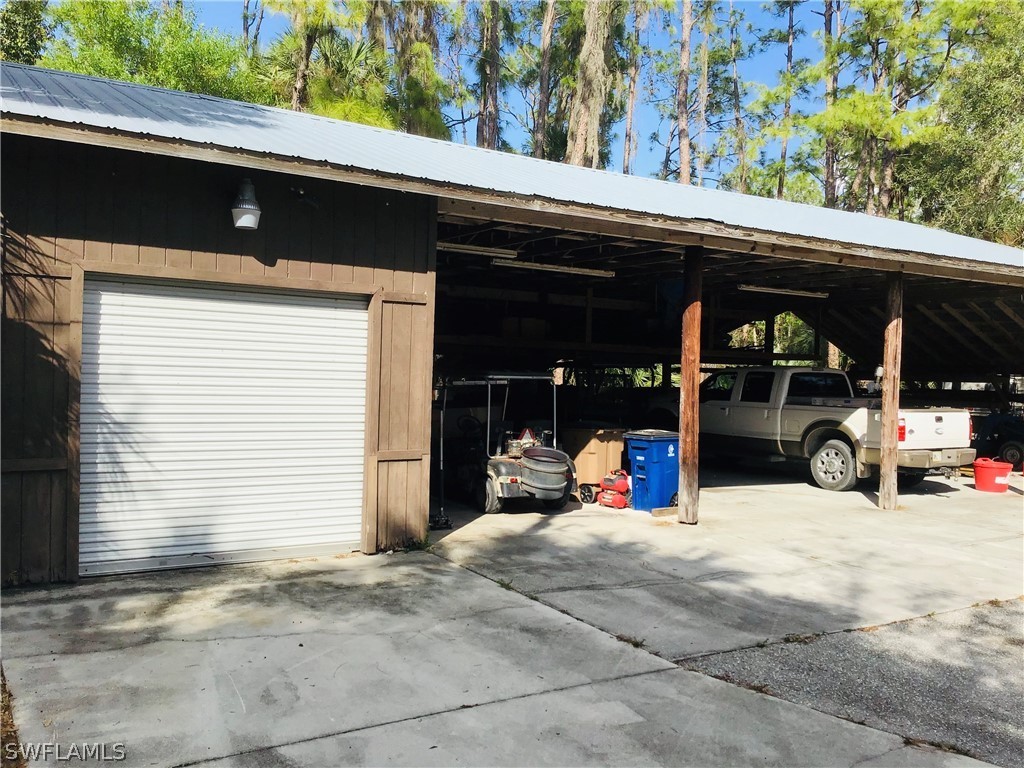 15291 Broken J Ranch Road Fort Myers, FL 33905 - Photo 2 of 33 a view of a outdoor space