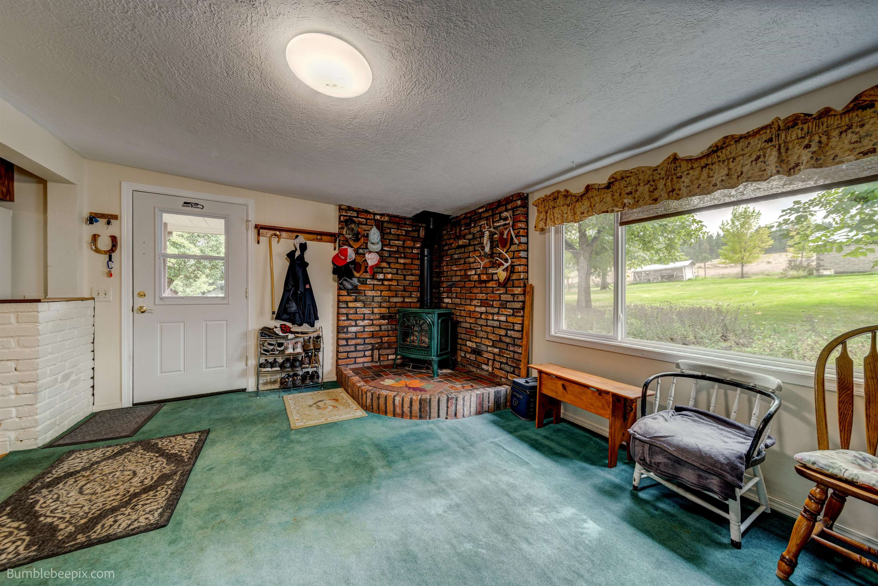 7204 East Bigelow Gulch Road Spokane, WA 99217 - Photo 4 of 49