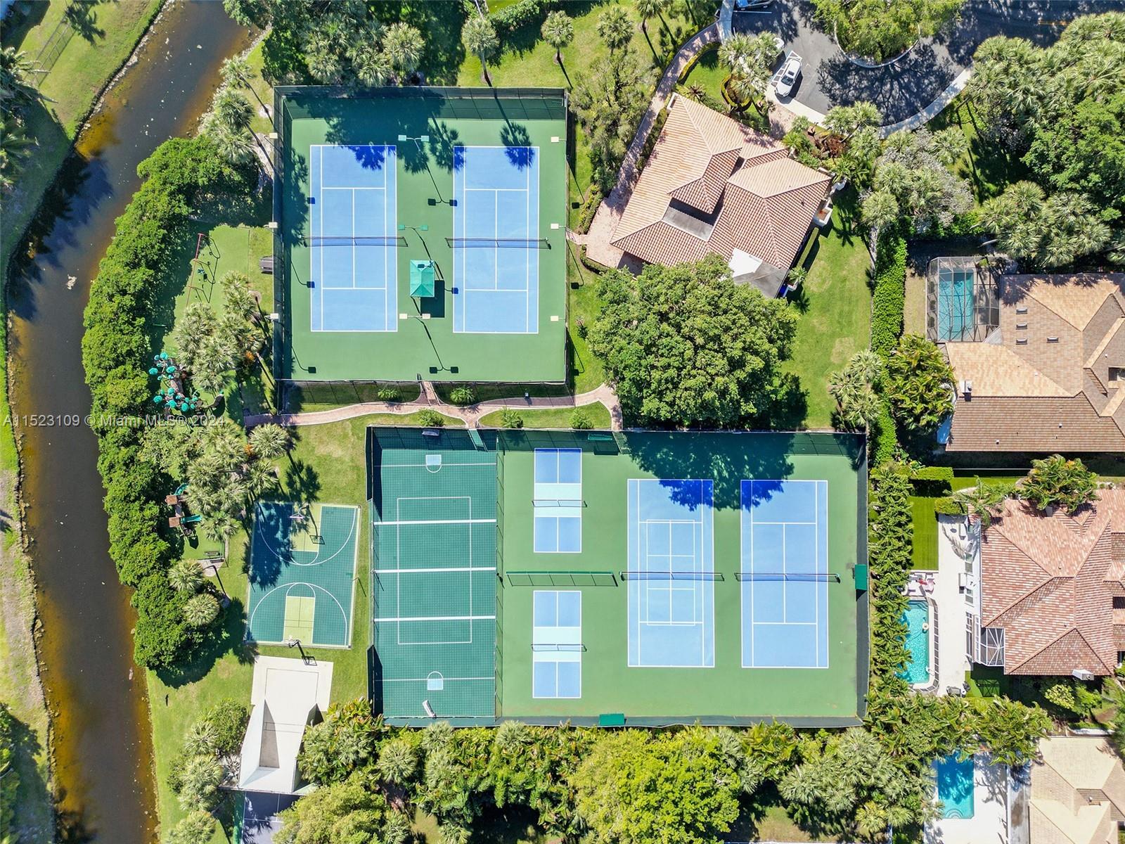 791 Parkside Circle North Boca Raton, FL 33486 - Photo 76 of 87 an aerial view of a house with a garden