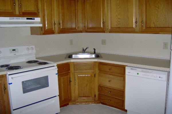 2212 Inverhouse Road Henryville, PA 18332 - Photo 2 of 17 Kitchen