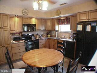 1002 Longspur Road Norristown, PA 19403 - Photo 3 of 6 Gallery Image 3