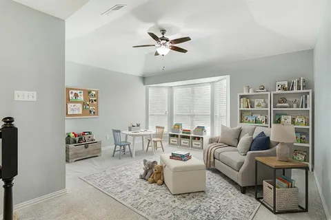 $567,600 | 2813 Mesa Court, Hurst, TX 76054