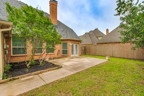 $567,600 | 2813 Mesa Court, Hurst, TX 76054