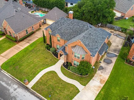 $567,600 | 2813 Mesa Court, Hurst, TX 76054