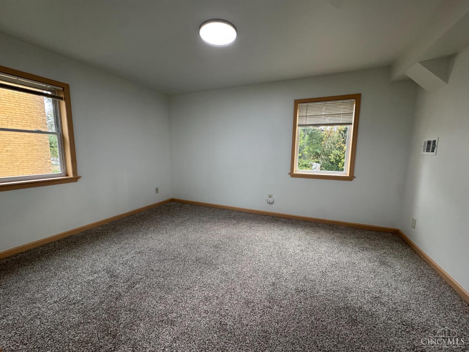 1589 Summit Road Cincinnati, OH 45237 - Photo 28 of 36