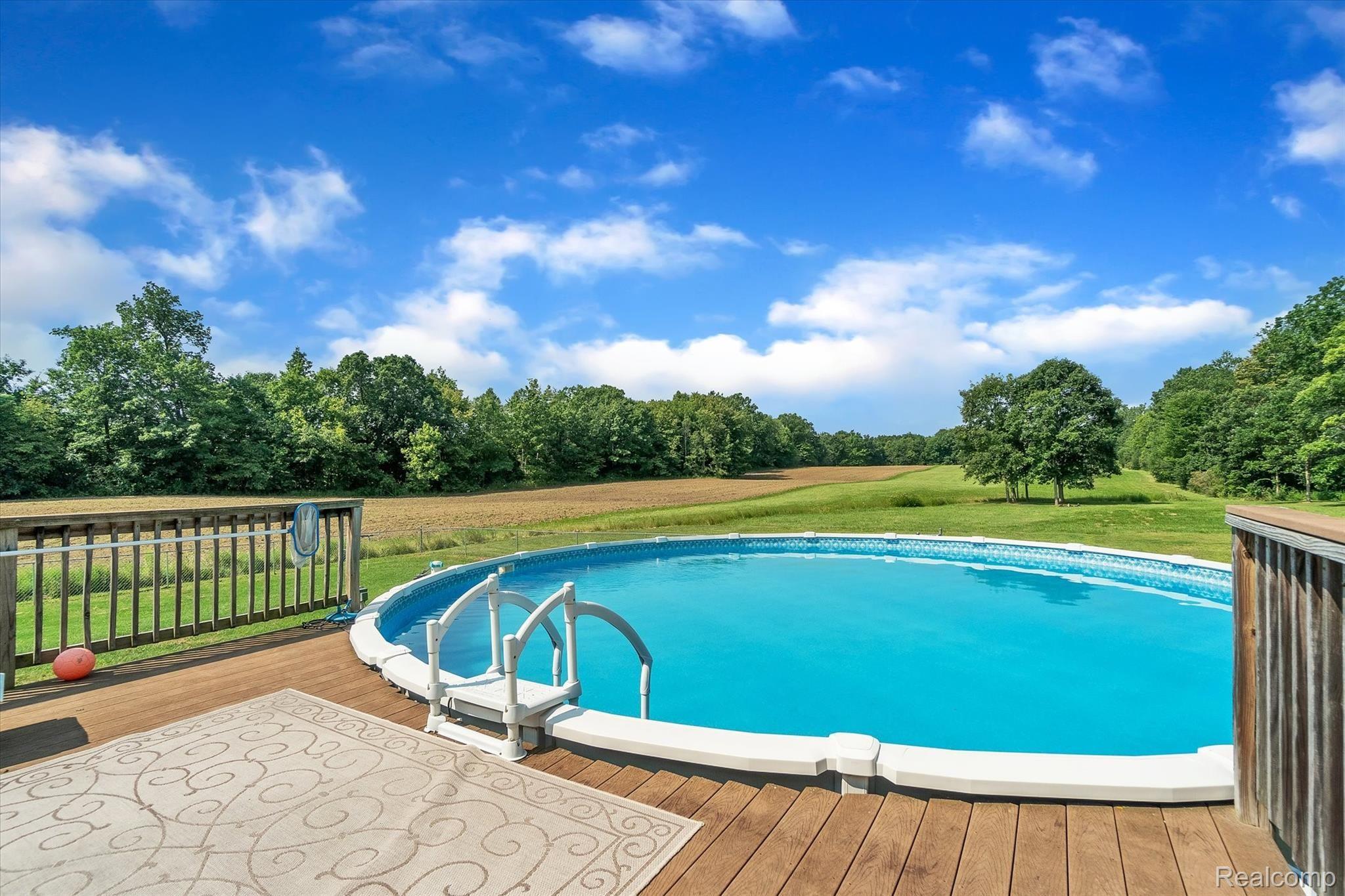 2132 South Oak Road Davison, MI 48423 - Photo 53 of 55 53-2132-S-Oak-Rd-WindowStill-Real-Estate-Photography-54.jpg
