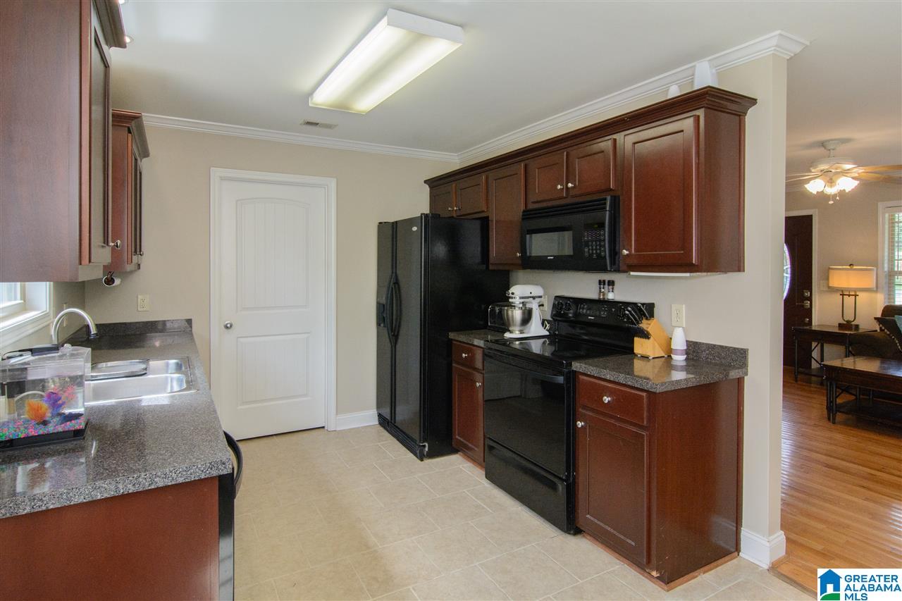 244 Indian Hills Road Hayden, AL 35079 - Photo 14 of 36