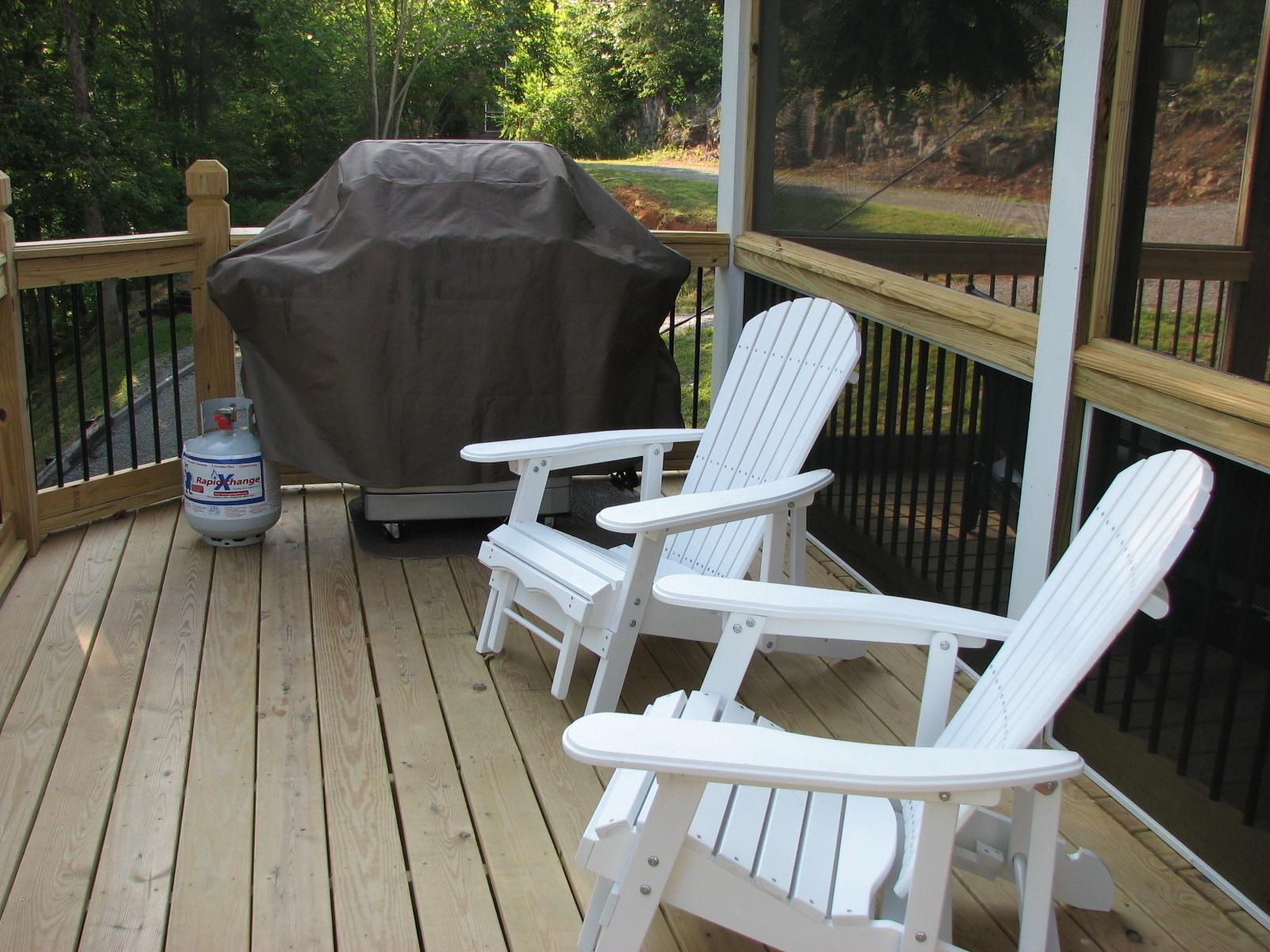 429 East Norris Point Road La Follette, TN 37766 - Photo 10 of 18 Grilling Deck