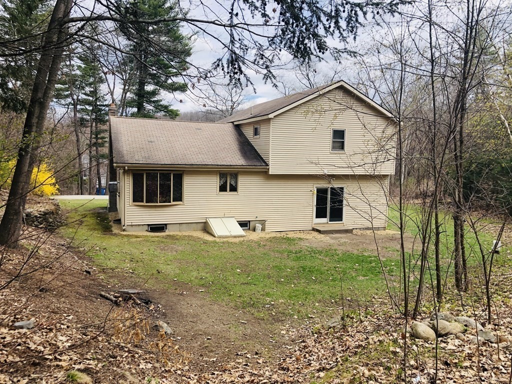 18 Laurelwood Road Sterling, MA 01564 - Photo 2 of 27 Gallery Image 2