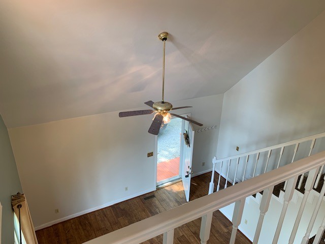 323 Cosby Parris Road Byrdstown, TN 38549 - Photo 11 of 28 a view of a hallway with entryway