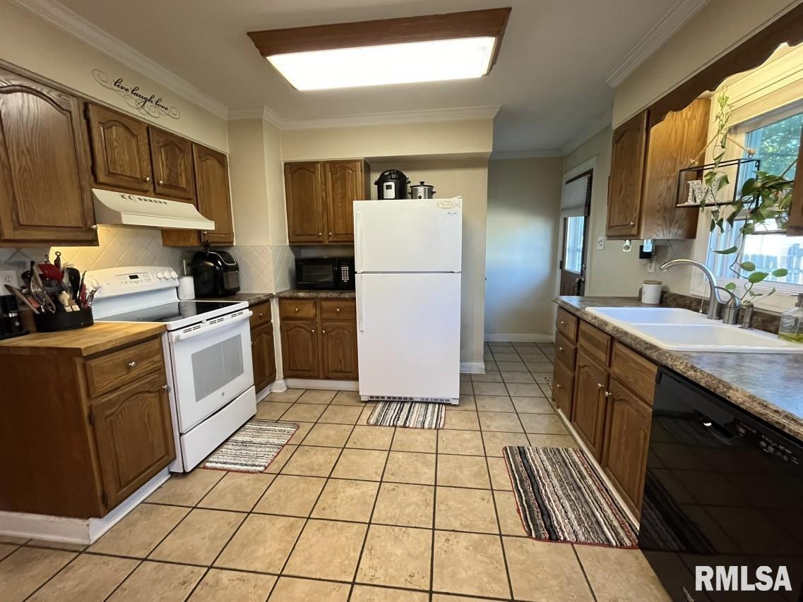 1821 Maple Street Quincy, IL 62301 - Photo 12 of 25