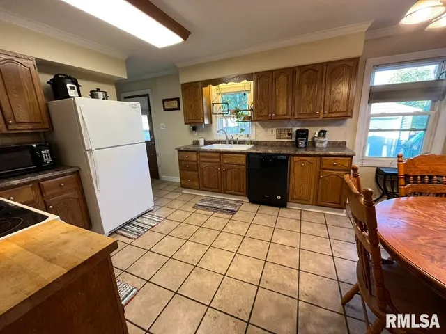 $145,000 | 1821 Maple Street, Quincy, IL 62301