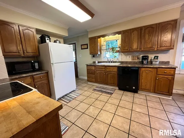 $145,000 | 1821 Maple Street, Quincy, IL 62301